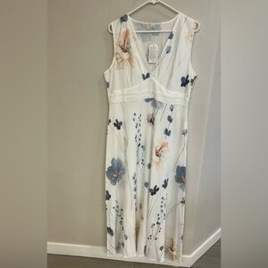 NWT Floral Sleeveless Dress